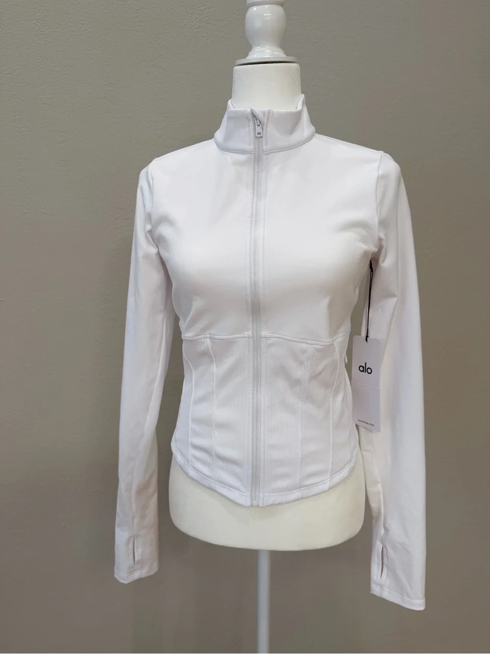 ALO Yoga Airbrush Corset Full Zip Jacket White Size M NWT Sculpting Thumbholes